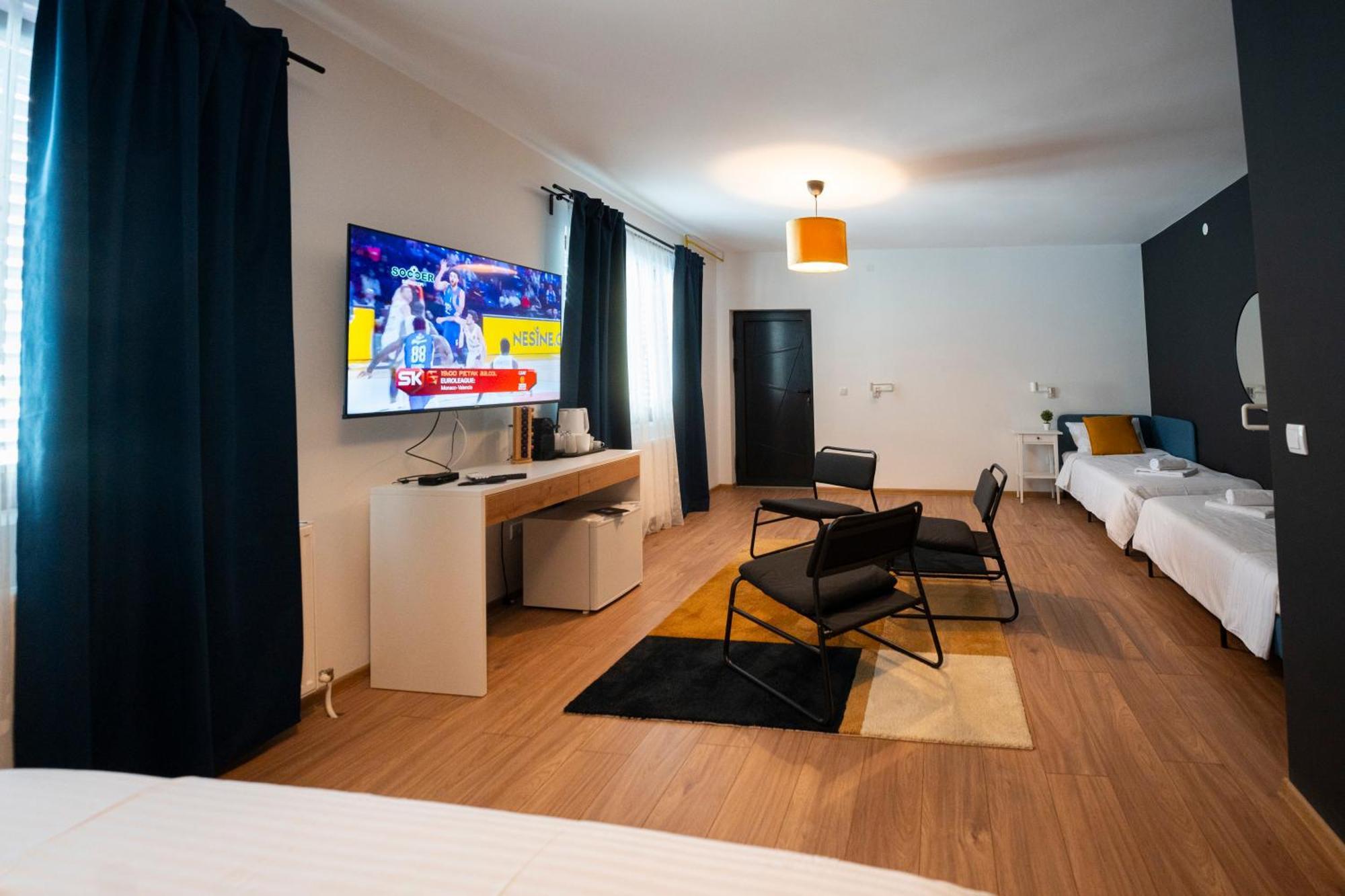 Cozy Nook B&B - Free Private Parking Novi Sad Eksteriør bilde