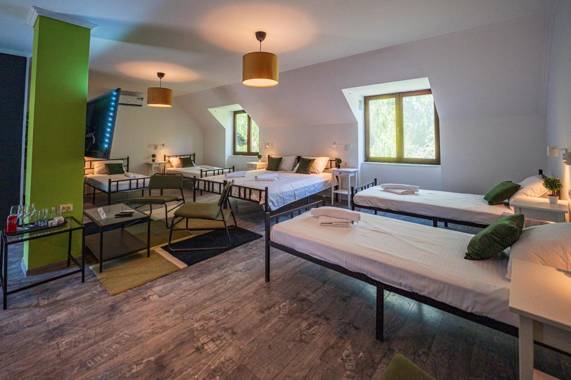 Cozy Nook B&B - Free Private Parking Novi Sad Eksteriør bilde